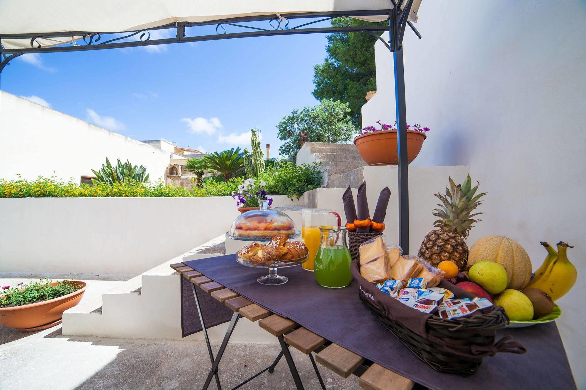 Bianco Sale Trapani Bed and Breakfast Rilievo Εξωτερικό φωτογραφία